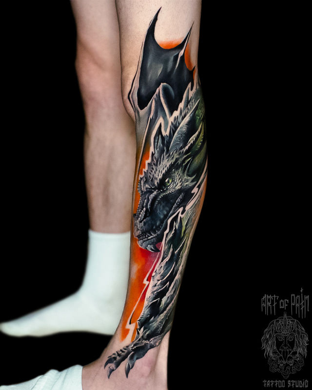 Татуировка мужская реализм на голени дракон – Мастер тату: Дмитрий Шейб
