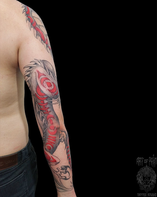 Татуировка мужская графика тату-рукав дракон – Мастер тату: Анастасия Родина