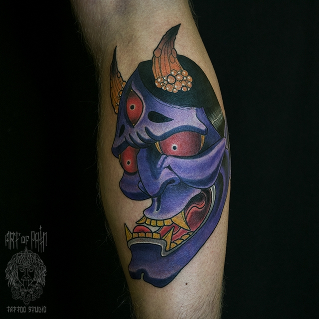 Татуировка мужская япония на голени синяя ханья – Мастер тату: Марк Акулов