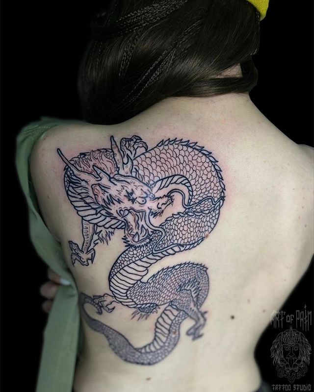 Татуировка женская графика и япония на спине дракон – Мастер тату: Кирилл Плотников