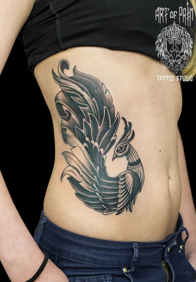 Татуировка женская графика на боку феникс – Мастер тату: 