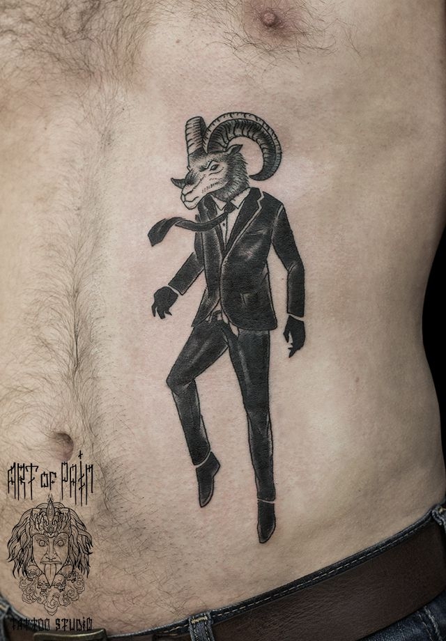 Татуировка мужская графика на ребрах козерог – Мастер тату: 