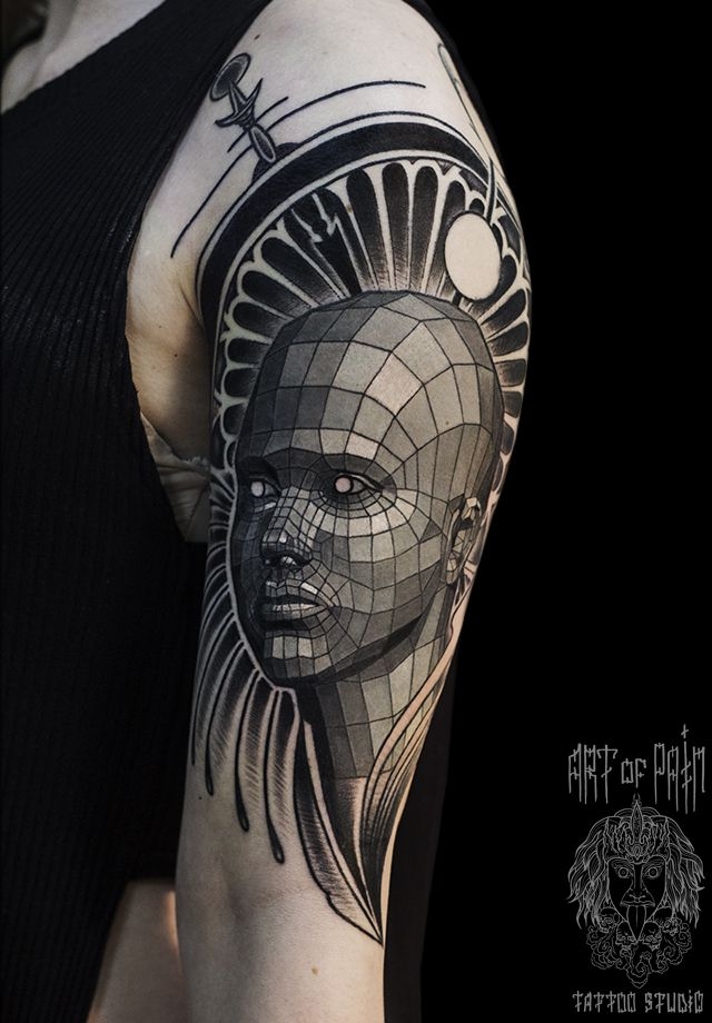 Татуировка мужская графика на плече футуристический портрет – Мастер тату: 