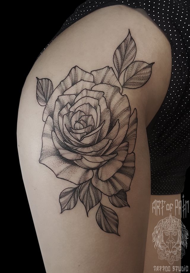 Татуировка женская графика на плече роза – Мастер тату: 