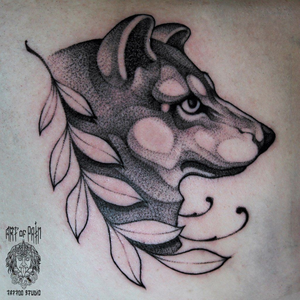 Татуировка женская графика на лопатке волк – Мастер тату: 