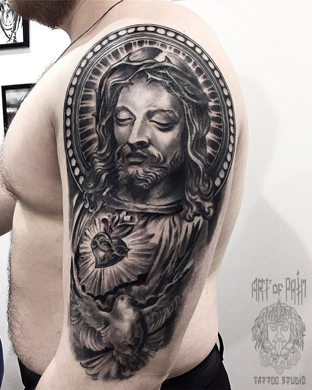 Татуировка мужская чикано на плече иисус – Мастер тату: 