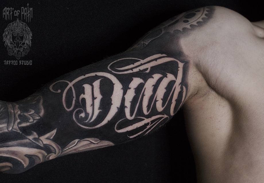 Татуировка мужская чикано на руке леттеринг – Мастер тату: 
