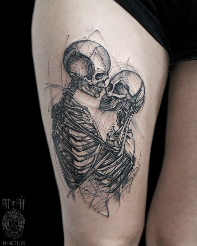 Татуировка женская графика на бедре скелеты – Мастер тату: Анастасия Родина