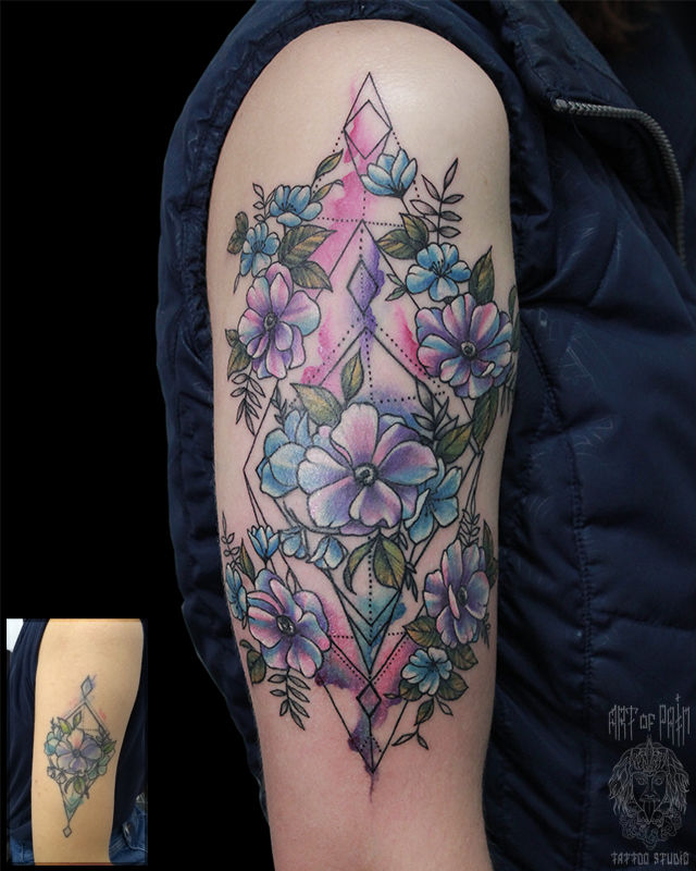 Татуировка женская акварель на плече цветы кавер – Мастер тату: Анастасия Родина
