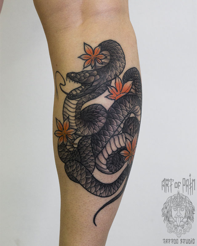 Татуировка женская графика на голени змея – Мастер тату: 