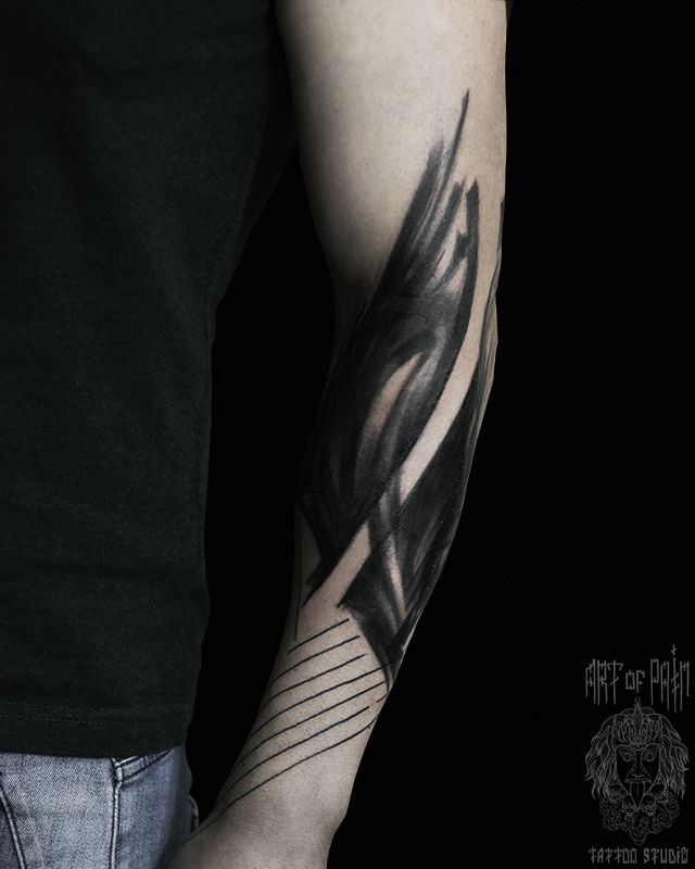 Татуировка мужская графика на руке (внешняя сторона) абстракция – Мастер тату: 