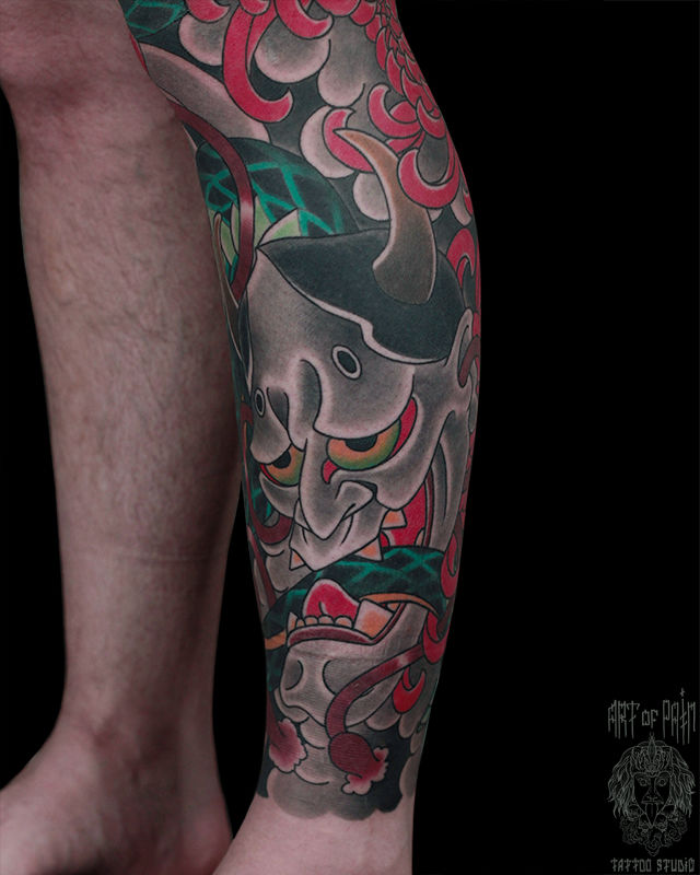 Татуировка мужская япония на голени Хання – Мастер тату: Марк Акулов
