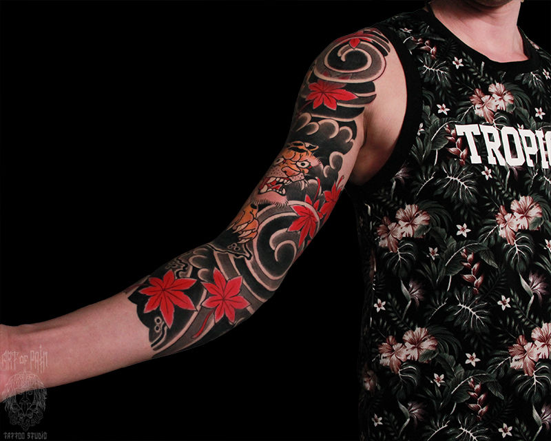 Татуировка мужская япония тату-рукав тигр и кленовые листья (внутренняя поверхность плеча) – Мастер тату: Марк Акулов