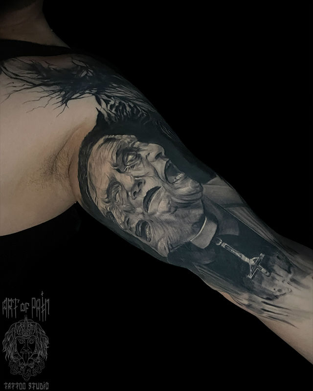 Татуировка мужская реализм на руке святой отец – Мастер тату: 