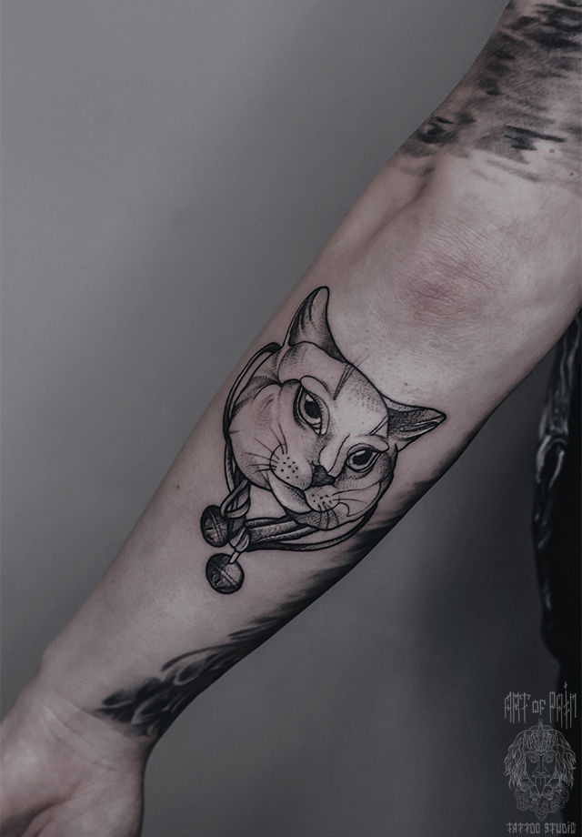 Татуировка мужская графика на предплечье котик – Мастер тату: 