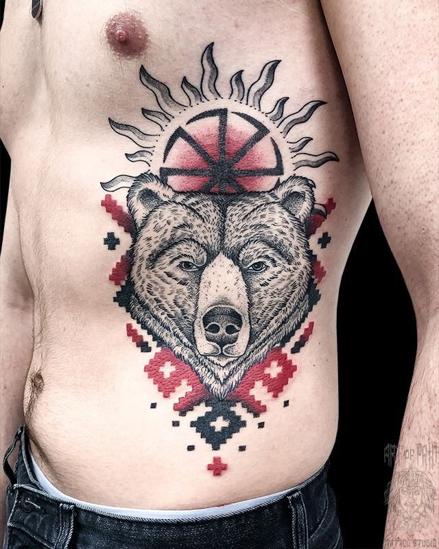 Татуировка мужская графика не боку медведь – Мастер тату: Мария Котова