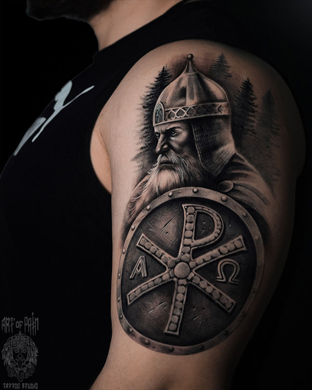 Татуировка мужская реализм на плече богатырь – Мастер тату: Анастасия Юсупова