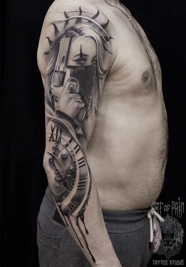 Татуировка мужская чикано тату-рукав девушка и часы – Мастер тату: Слава Tech Lunatic