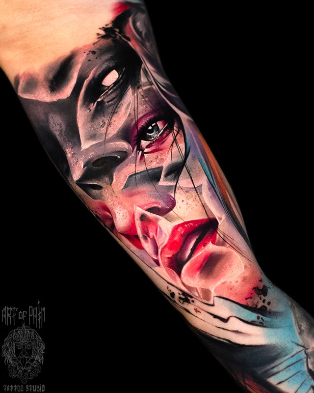 Татуировка женская цветной реализм на руке девушка-демон – Мастер тату: Дмитрий Шейб