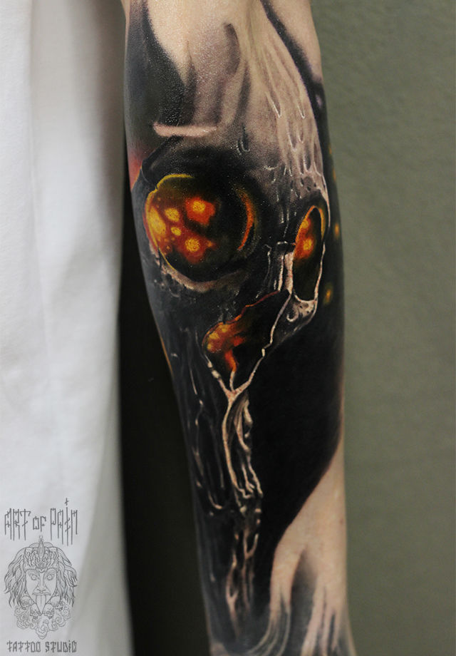 Татуировка мужская реализм на предплечье череп – Мастер тату: Александр Pusstattoo