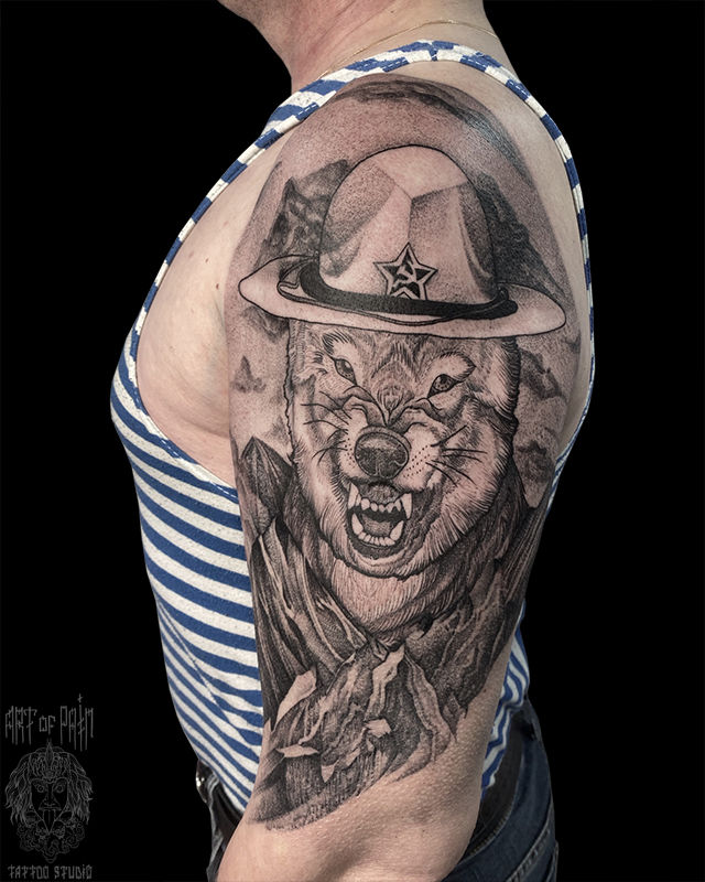 Татуировка мужская графика на плече волк – Мастер тату: 