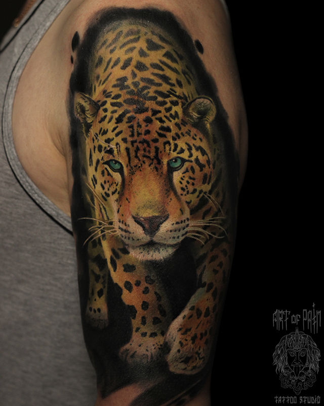 Татуировка мужская реализм на плече леопард – Мастер тату: Александр Pusstattoo