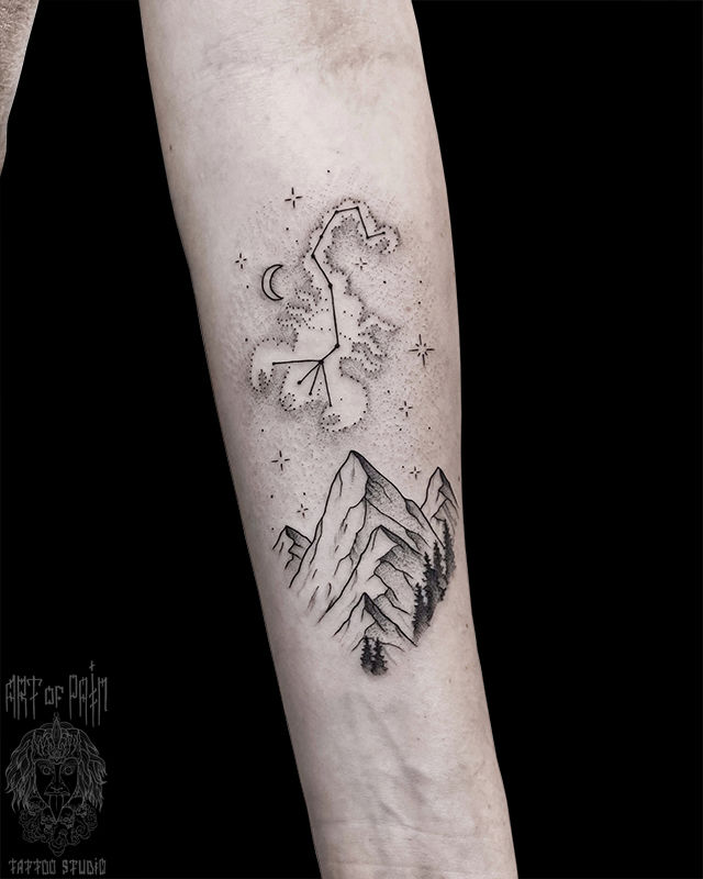 Татуировка женская графика на предплечье скорпион созвездие – Мастер тату: Мария Котова