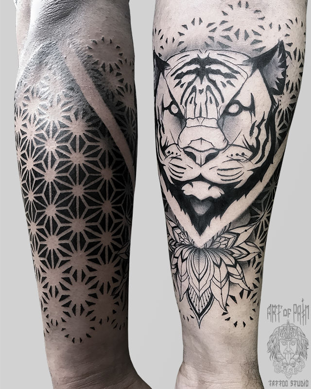 Татуировка мужская графика и орнаментал на предплечье тигр и орнамент – Мастер тату: 