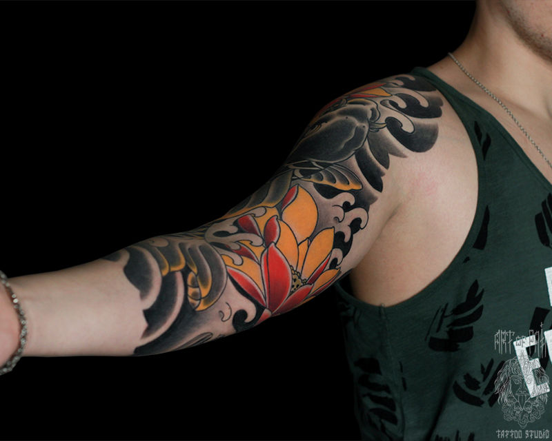 Татуировка мужская япония тату-рукав карп и лотосы – Мастер тату: Марк Акулов