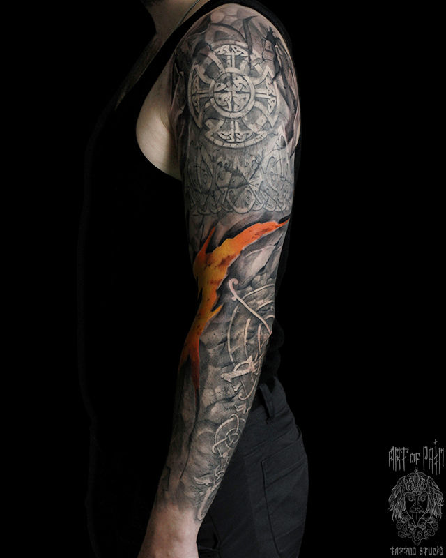 Татуировка мужская реализм тату-рукав кельтский орнамент, пламя, земля – Мастер тату: Александр Pusstattoo