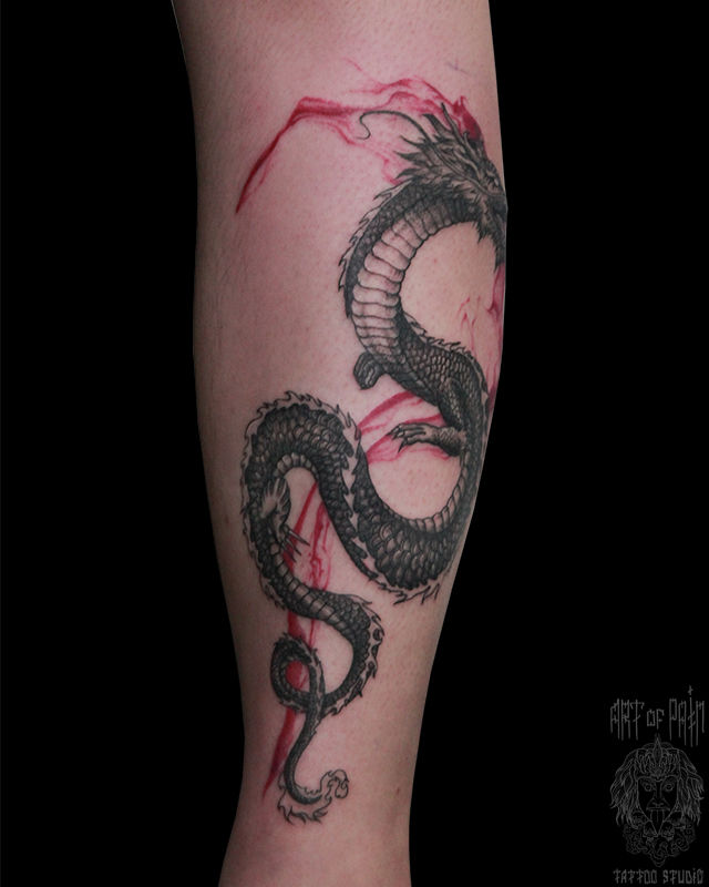 Татуировка женская графика на голени дракон – Мастер тату: Анастасия Родина