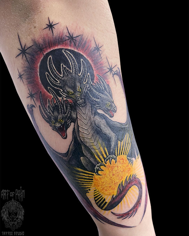 Татуировка женская графика на предплечье дракон – Мастер тату: Анастасия Родина