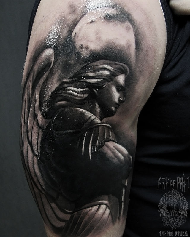 Татуировка мужская реализм на плече ангел – Мастер тату: Александр Pusstattoo