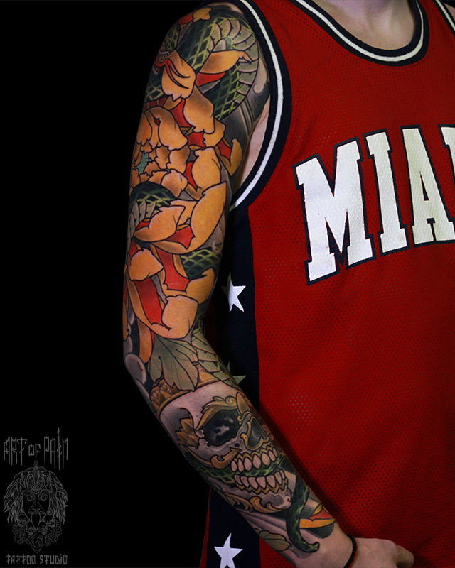Татуировка мужская япония тату-рукав череп, хризантема, змея, вид спереди – Мастер тату: Марк Акулов