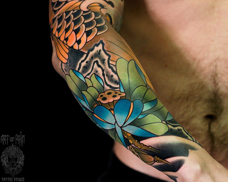 Татуировка мужская япония на предплечье голубой лотос – Мастер тату: Марк Акулов