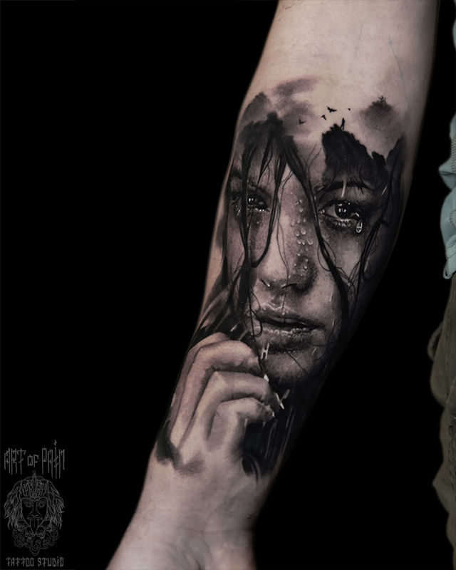 Татуировка мужская реализм на руке девушка – Мастер тату: Александр Pusstattoo