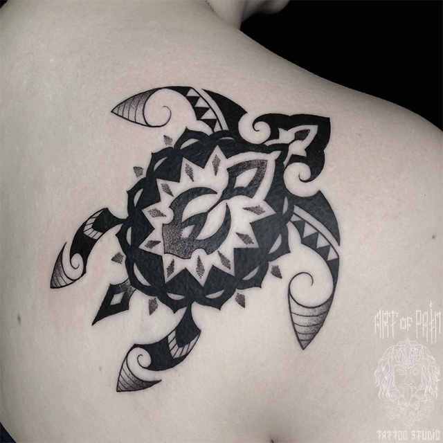 татуировка женская полинезия на лопатке черепаха – Мастер тату: 