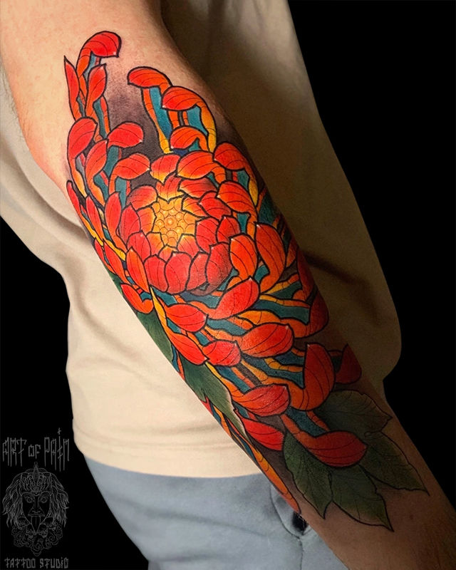 Татуировка мужская япония на предплечье хризантема – Мастер тату: Аня Щука