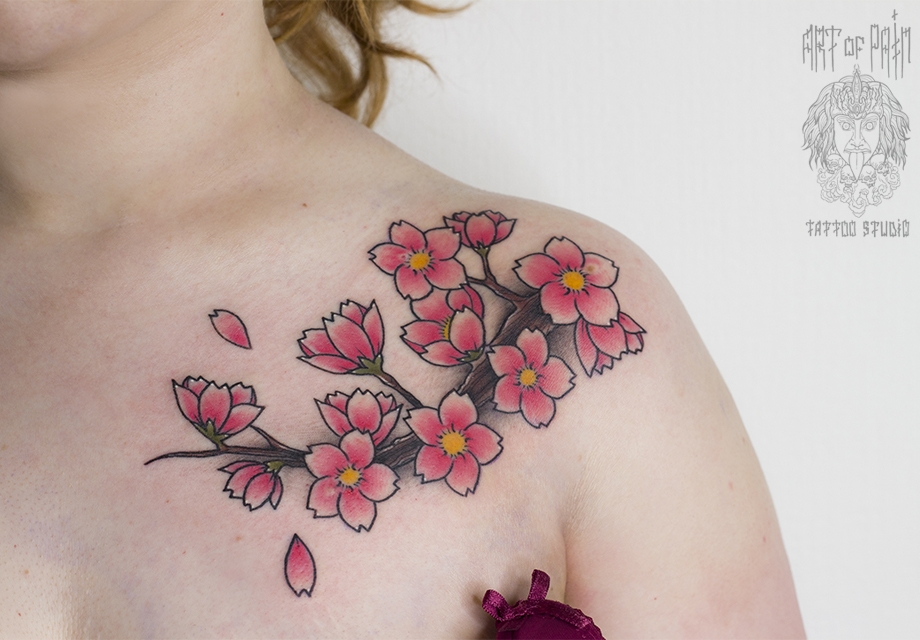 Татуировка женская япония на ключице – Мастер тату: Марк Акулов