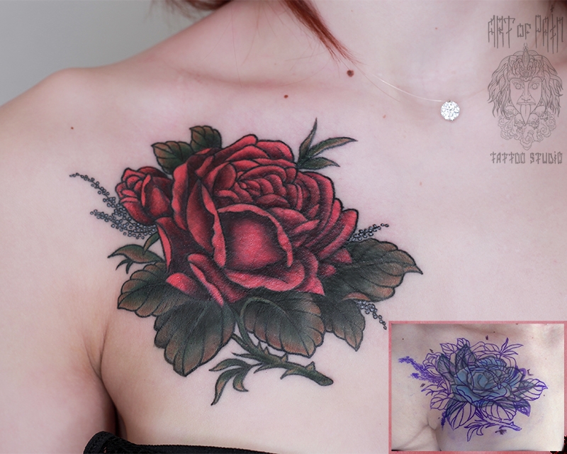 Татуировка женская нью-скул на груди цветок кавер – Мастер тату: Анастасия Родина