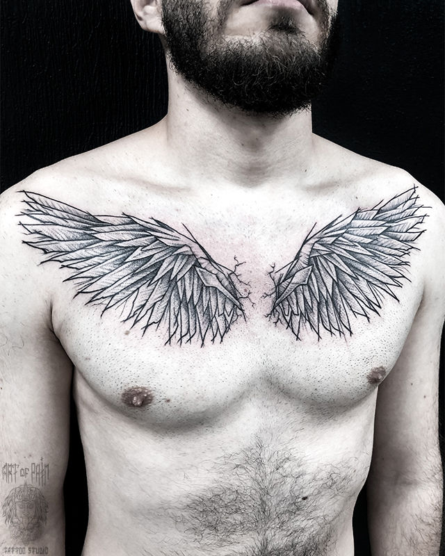 Татуировка мужская графика на груди крылья – Мастер тату: Мария Котова