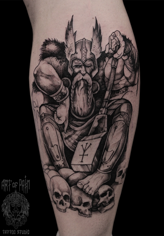 Татуировка мужская графика на голени викинг – Мастер тату: 