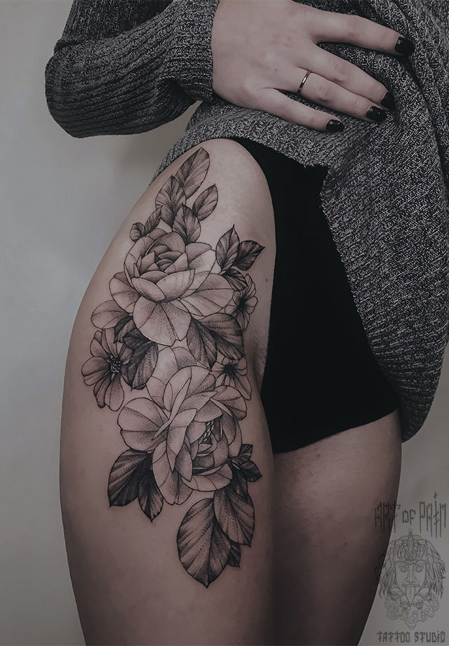 Татуировка женская графика цветы на бедре – Мастер тату: 