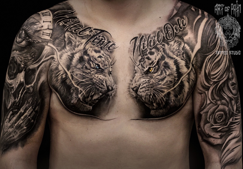 Татуировка мужская black&grey на груди тигры – Мастер тату: Слава Tech Lunatic