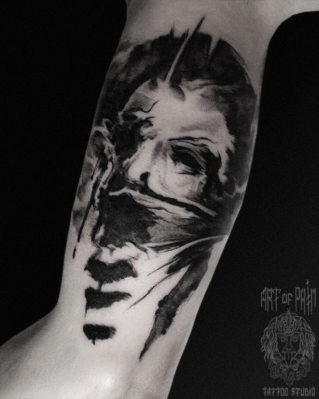 Татуировка мужская хоррор на руке девушка – Мастер тату: 
