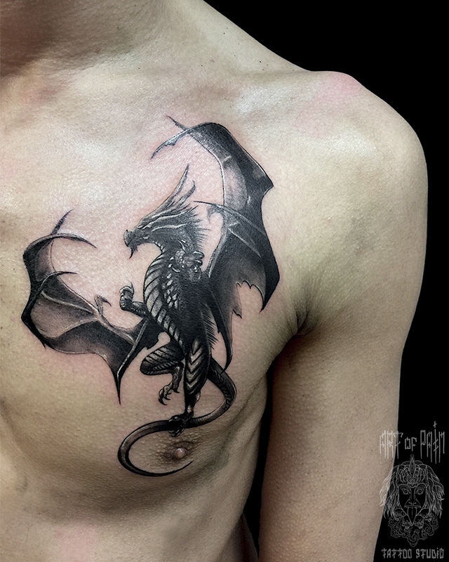 Татуировка мужская фентези на груди дракон – Мастер тату: Анастасия Юсупова