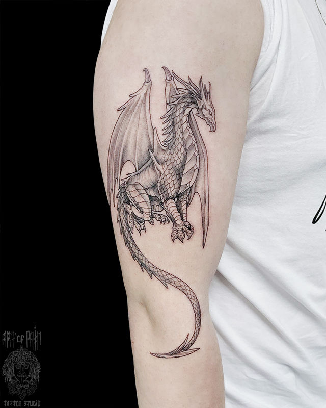 Татуировка мужская графика на предплечье крылатый дракон – Мастер тату: Мария Челнокова