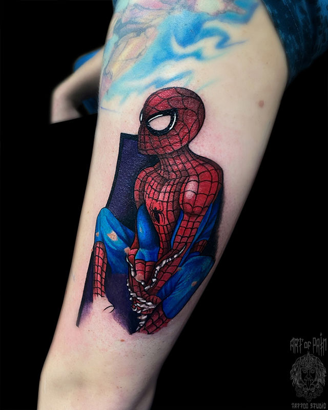 Татуировка мужская нео-трад на плече человек-паук – Мастер тату: 