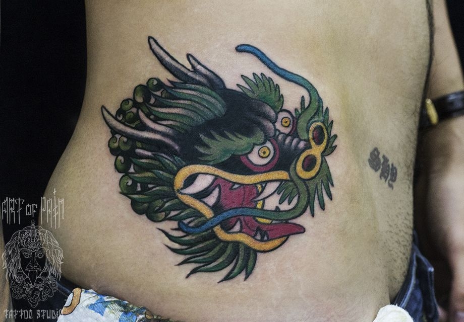 Татуировка мужская орнамент на боку дракон – Мастер тату: 