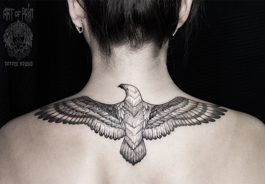 Татуировка женская графика на спине орел – Мастер тату: 